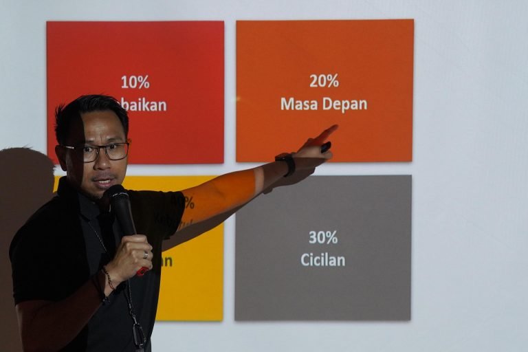 Tips Mengelola Keuangan dalam Traveling Sekeluarga Anti Boncos