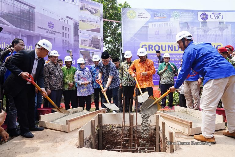 Zulkifli Hasan Apresiasi Konsistensi Muhammadiyah Hadirkan Pendidikan Berkualitas