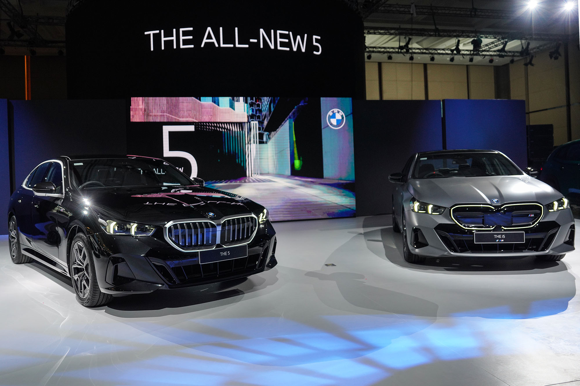 BMW Indonesia Hadirkan Kemewahan dan Teknologi Terbaru di GIIAS 2024
