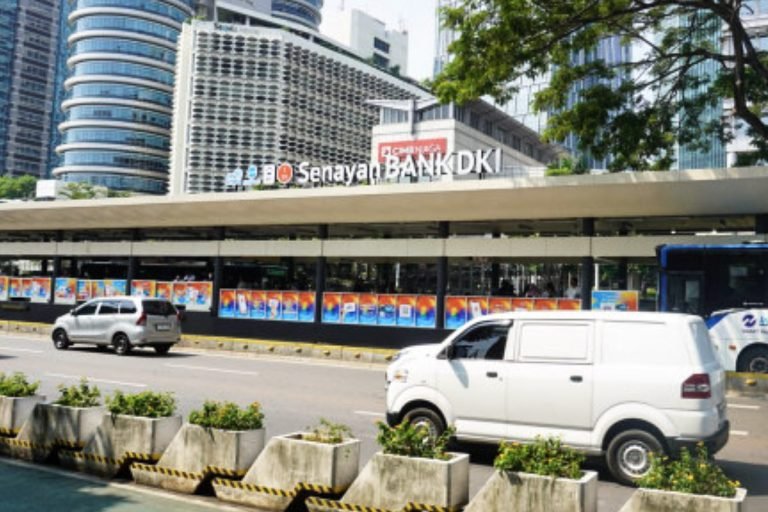 Bank DKI Dukung Transportasi Publik Melalui Penamaan Halte Transjakarta