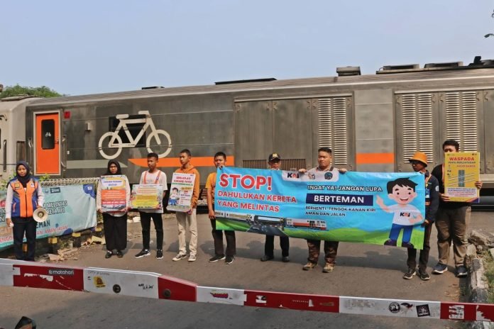 Rawan Kecelakaan, KAI Tutup 127 Perlintasan Sebidang Rawan Kecelakaan, KAI Tutup 127 Perlintasan Sebidang