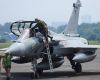 Manuver Jet Tempur Rafale Prancis di Langit Indonesia 