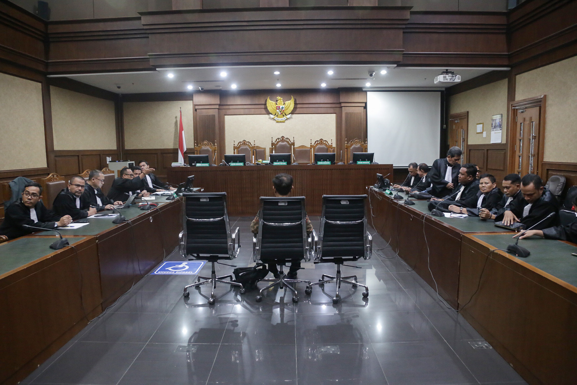 Mantan Menteri Pertanian SYL Divonis 10 Tahun Penjara
