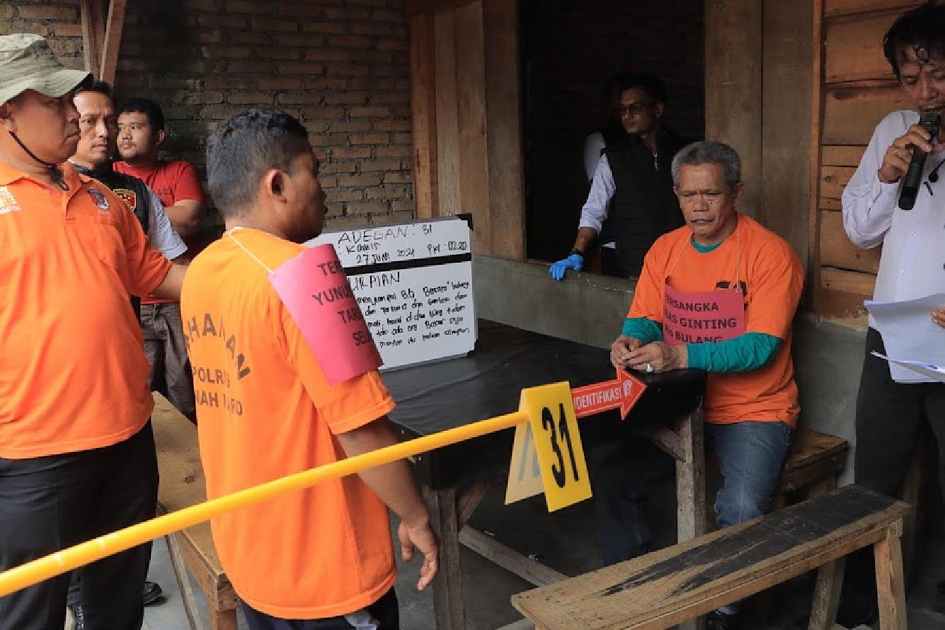 Ada 57 Adegan dalam Rekonstruksi Pembakaran Rumah Wartawan  
