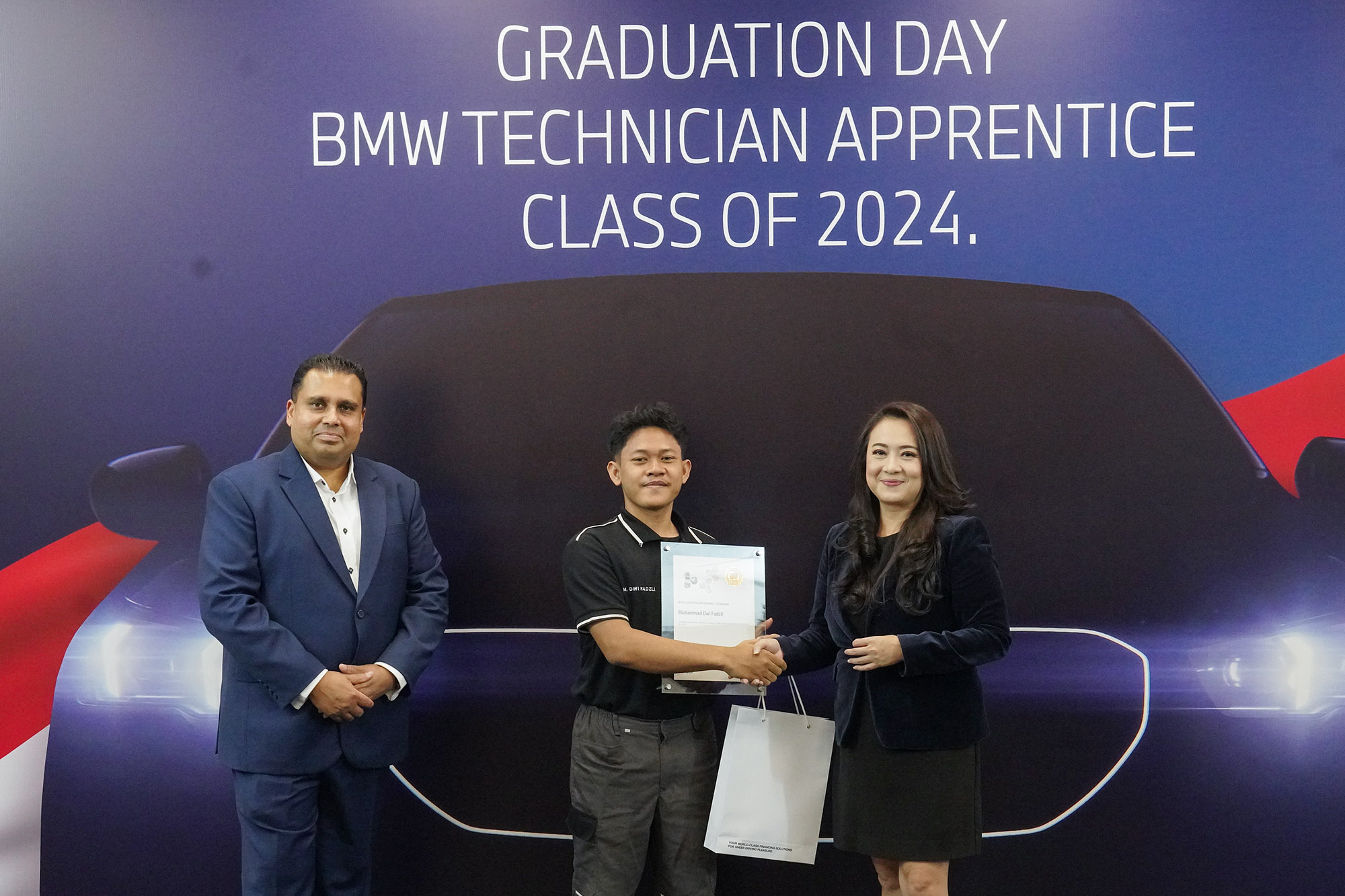 BMW Indonesia Kembali Cetak Teknisi Handal dalam Program BMW Technician Apprentice