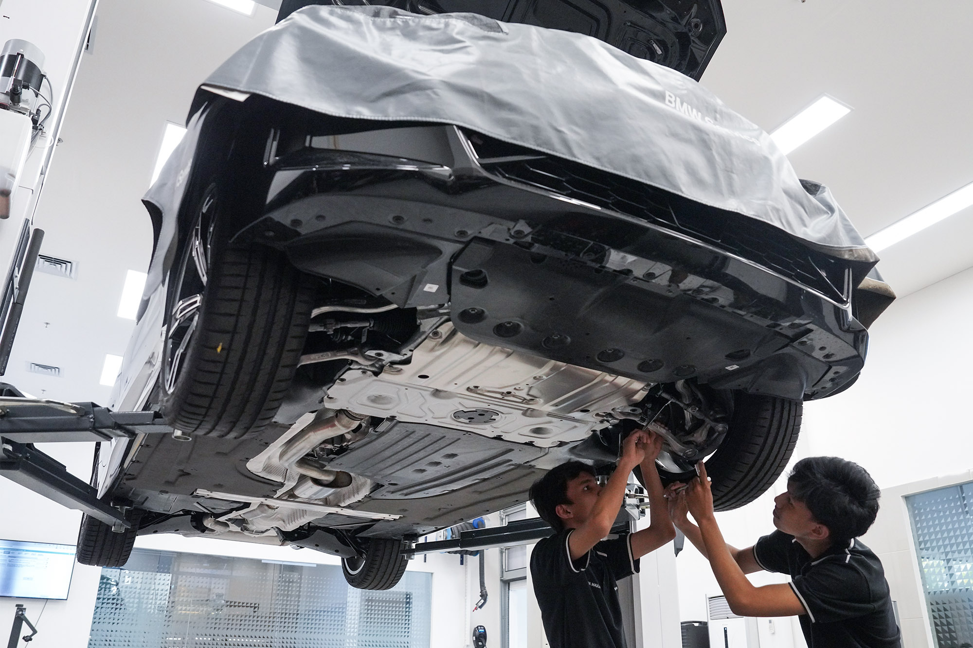 BMW Indonesia Kembali Cetak Teknisi Handal dalam Program BMW Technician Apprentice