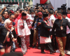 Kenakan Baju Adat Betawi, Pramono Rano Daftar Pilgub Jakarta 2024
