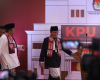 Kenakan Baju Adat Betawi, Pramono Rano Daftar Pilgub Jakarta 2024
