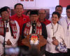 Kenakan Baju Adat Betawi, Pramono Rano Daftar Pilgub Jakarta 2024
