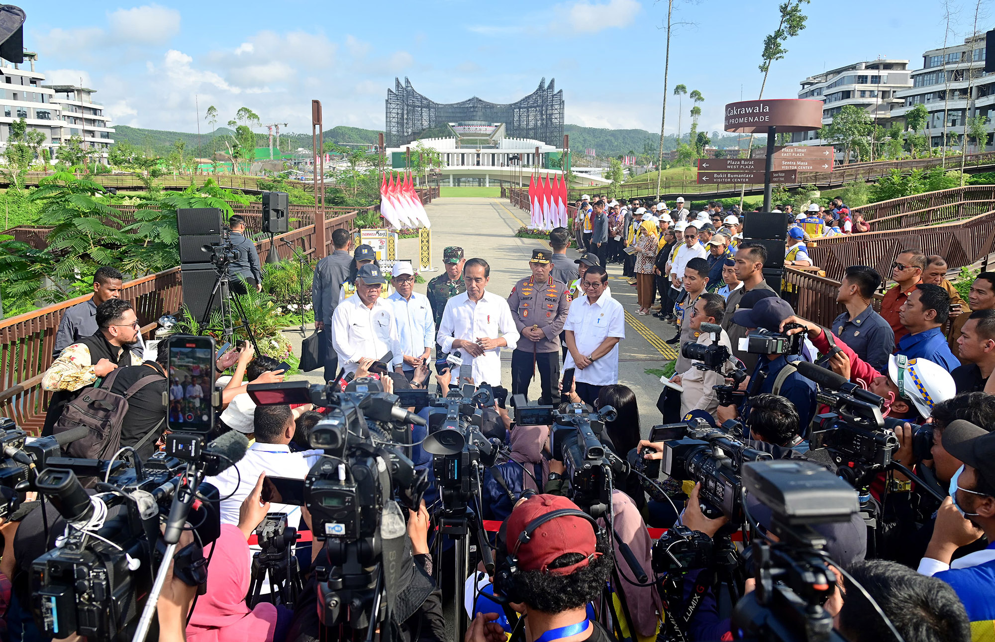 Plaza Seremoni Sumbu Kebangsaan Simbol Keharmonisan IKN
