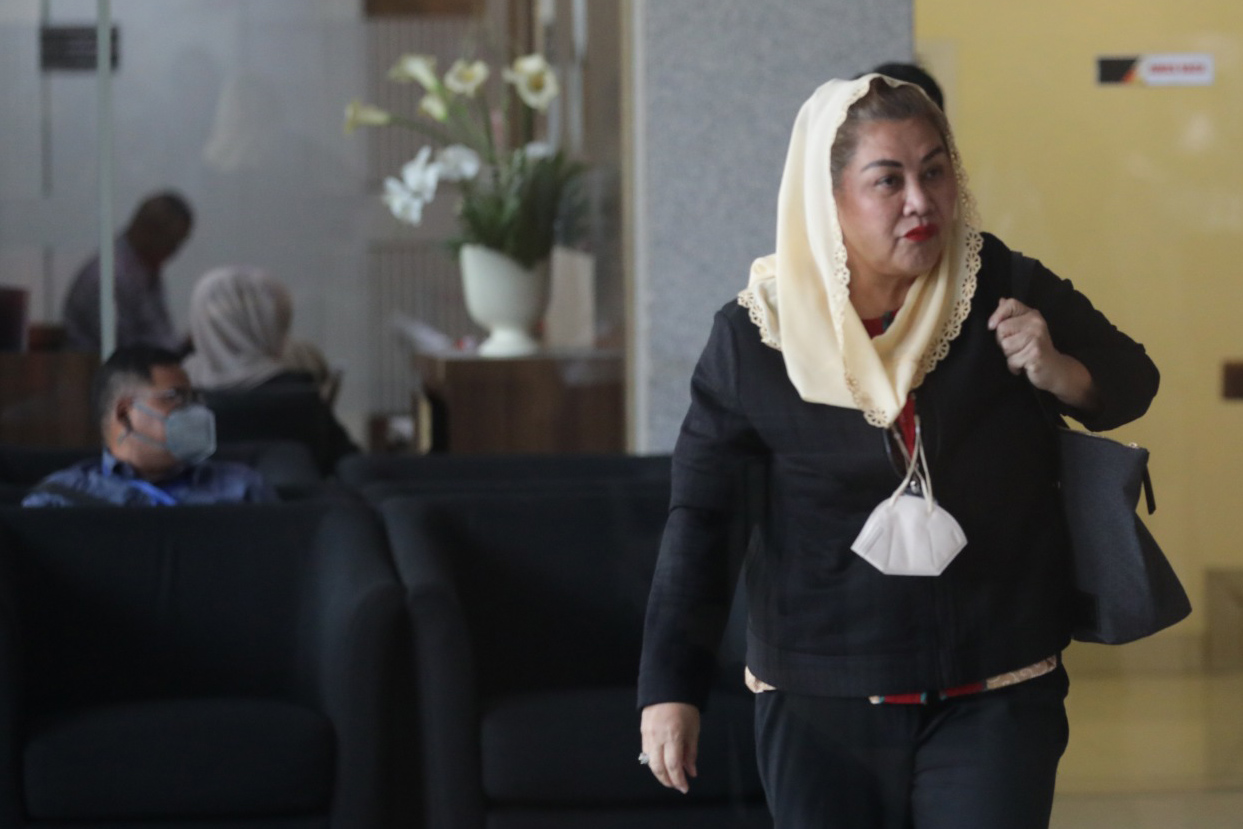 Didampingi Suami, Walikota Semarang Mbak Ita Penuhi Panggilan KPK
