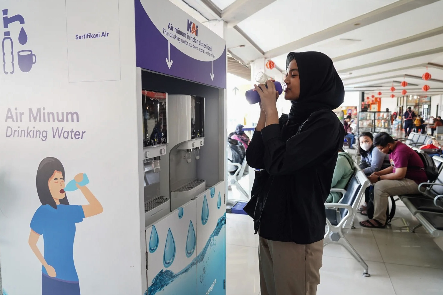 Aman Dikonsumsi, Drinking Water Kini Ada di 22 Stasiun KAI