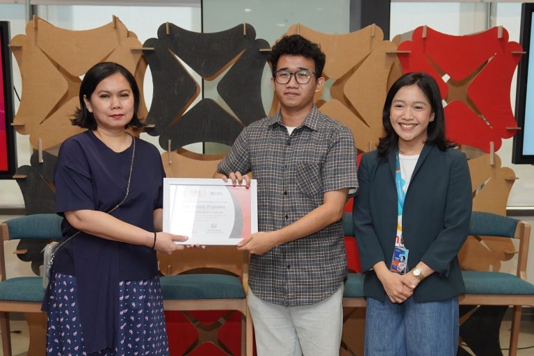 Bank DBS Indonesia Apresiasi 50 Mahasiswa Penyandang Disabilitas