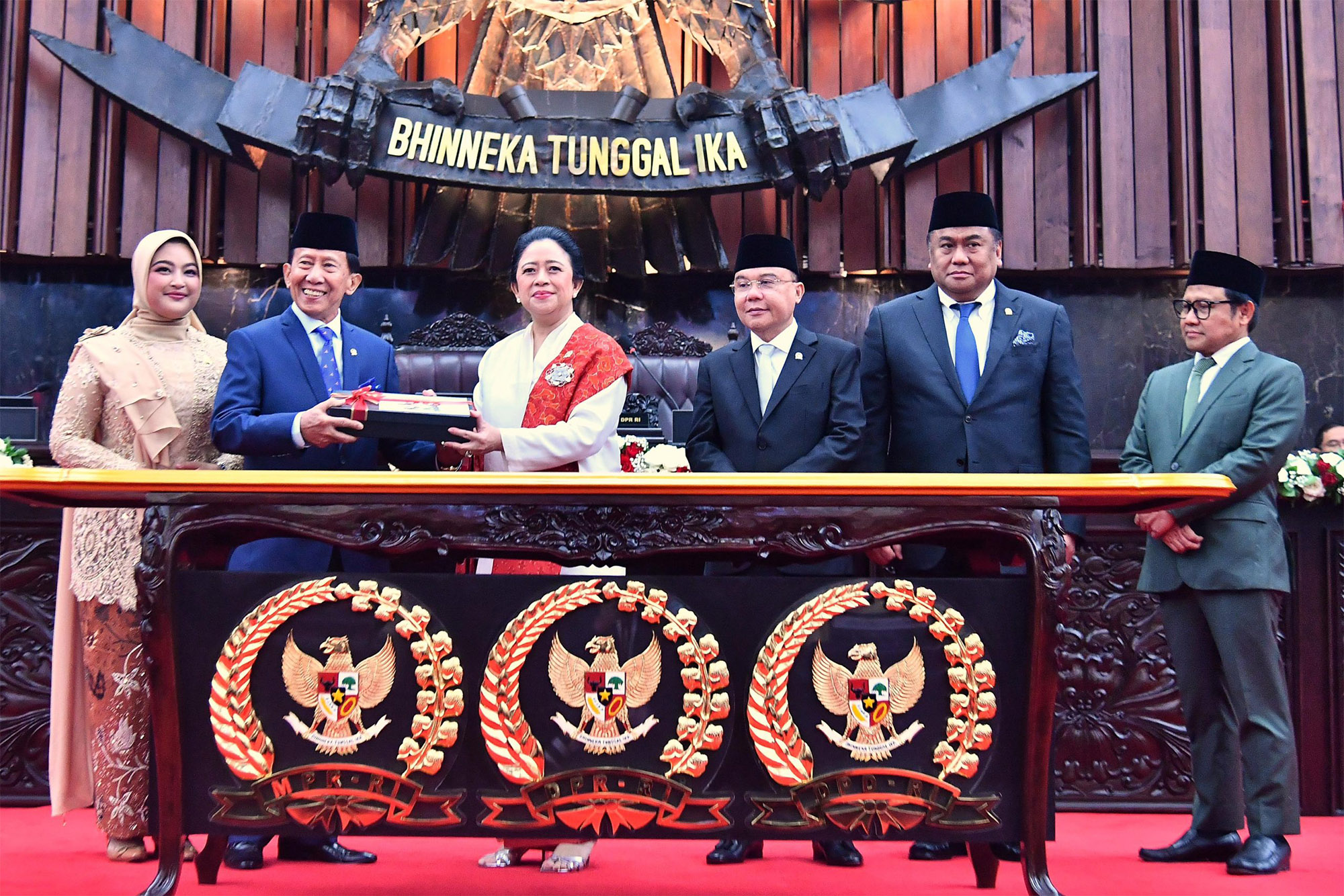 Momen Sidang Paripurna Pelantikan Anggota DPR/DPD/MPR RI
