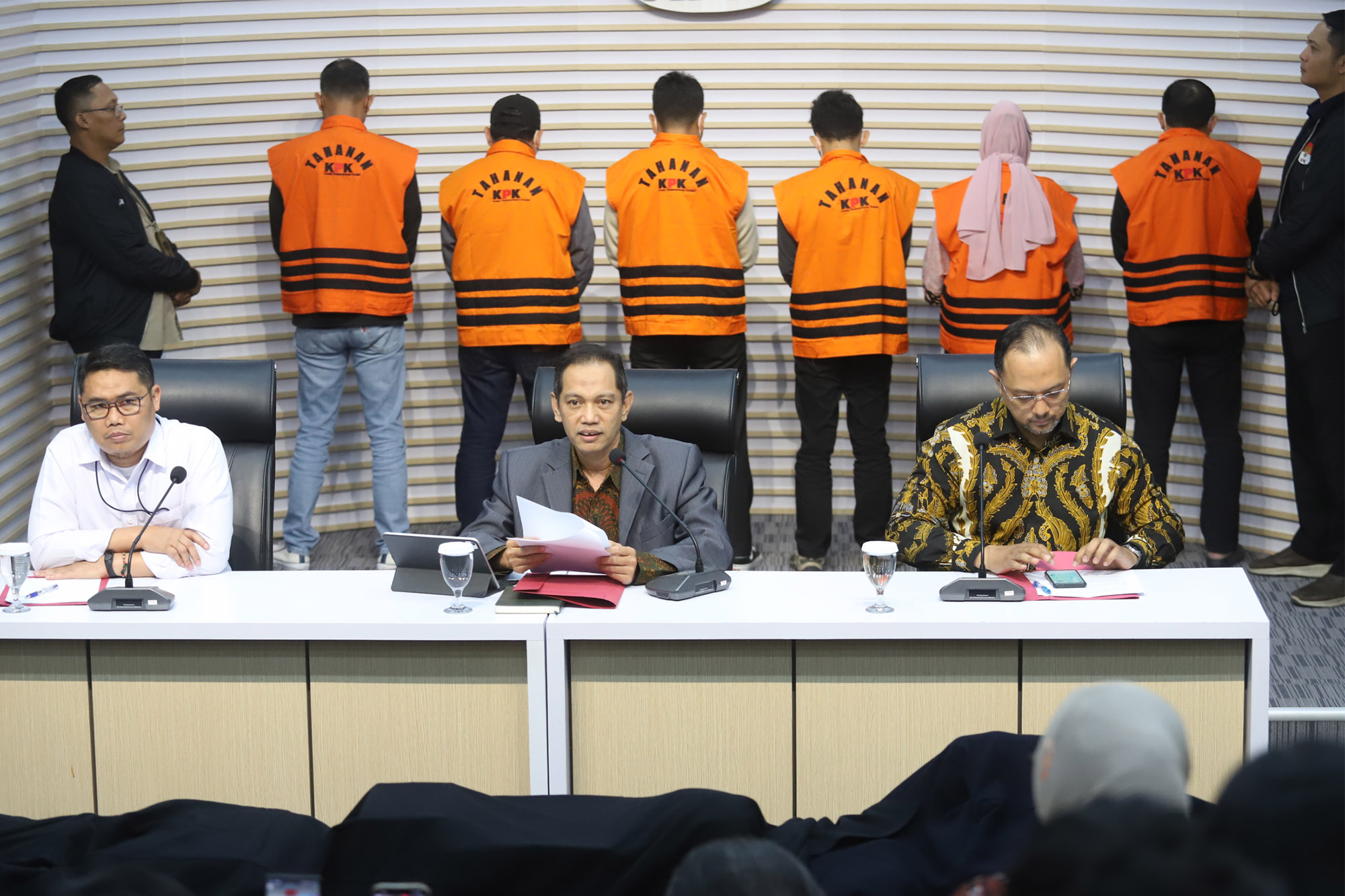 OTT Kalsel, KPK Sita Uang Rp 12 Miliar dan 500 Dollar AS