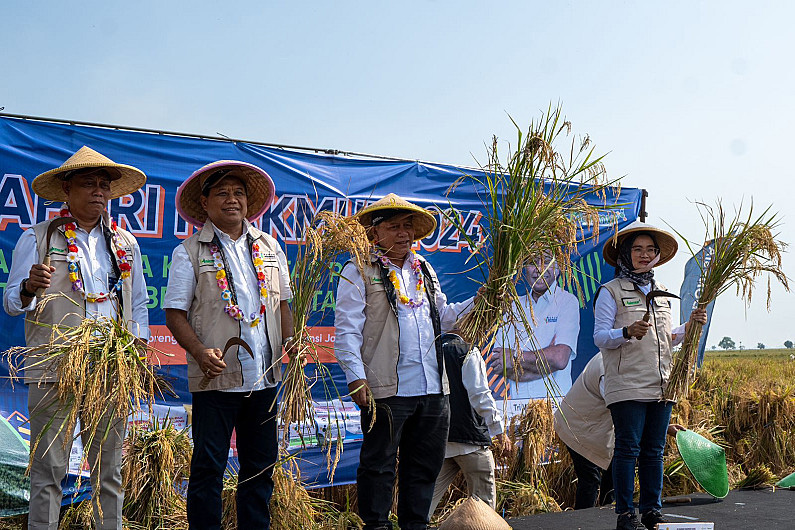 Pupuk Indonesia Optimalkan Hasil Padi dengan Teknologi Preci-Rice di Program Makmur