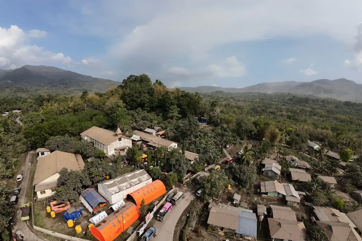 Erupsi Gunung Lewotobi 11 Ribu Warga Mengungsi, BNPB Tingkatkan Fasilitas di Pos Pengungsian