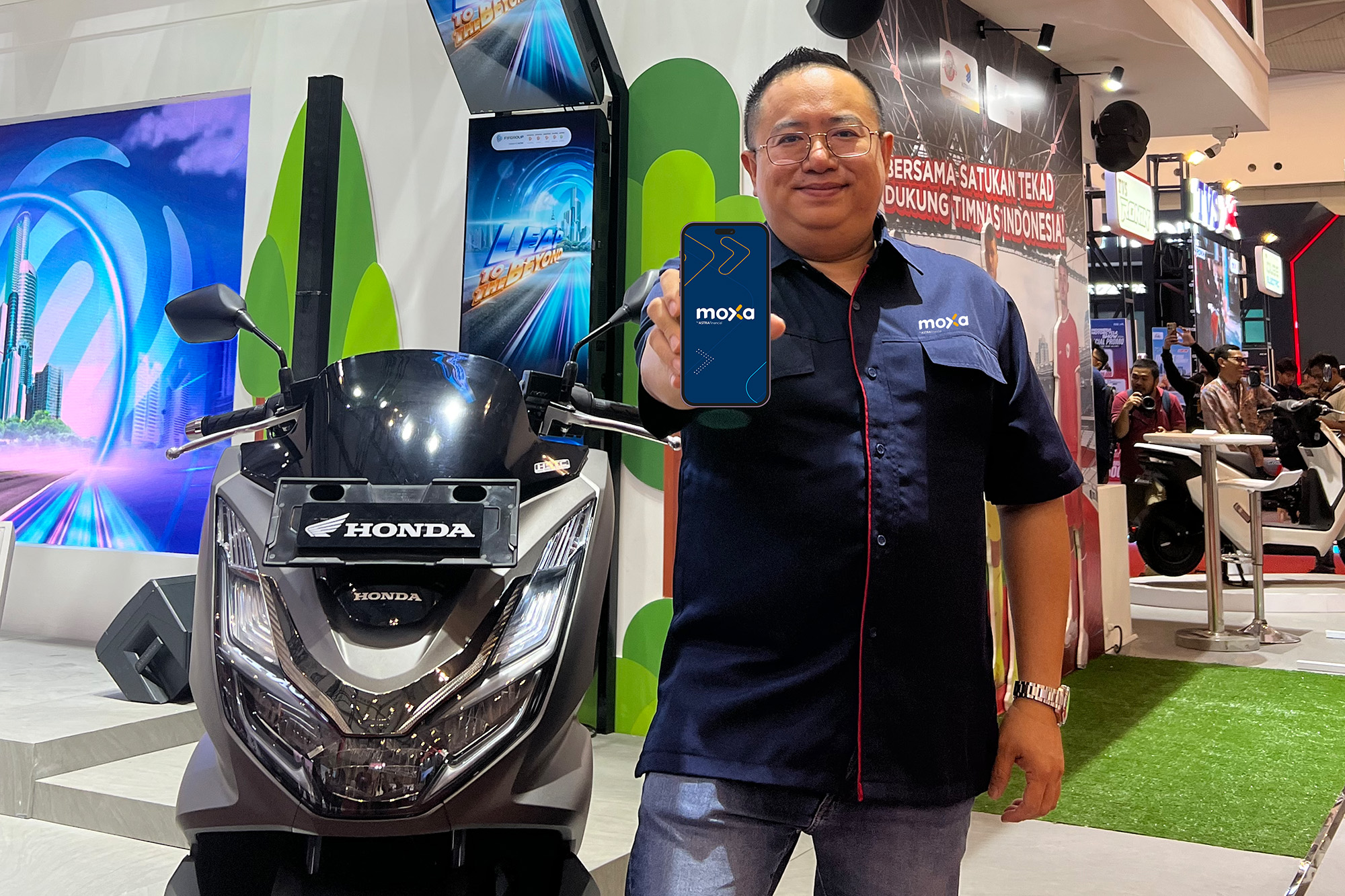 Berkolaborasi dengan FIFGROUP, Moxa Capai 70 SPK di IMOS 2024