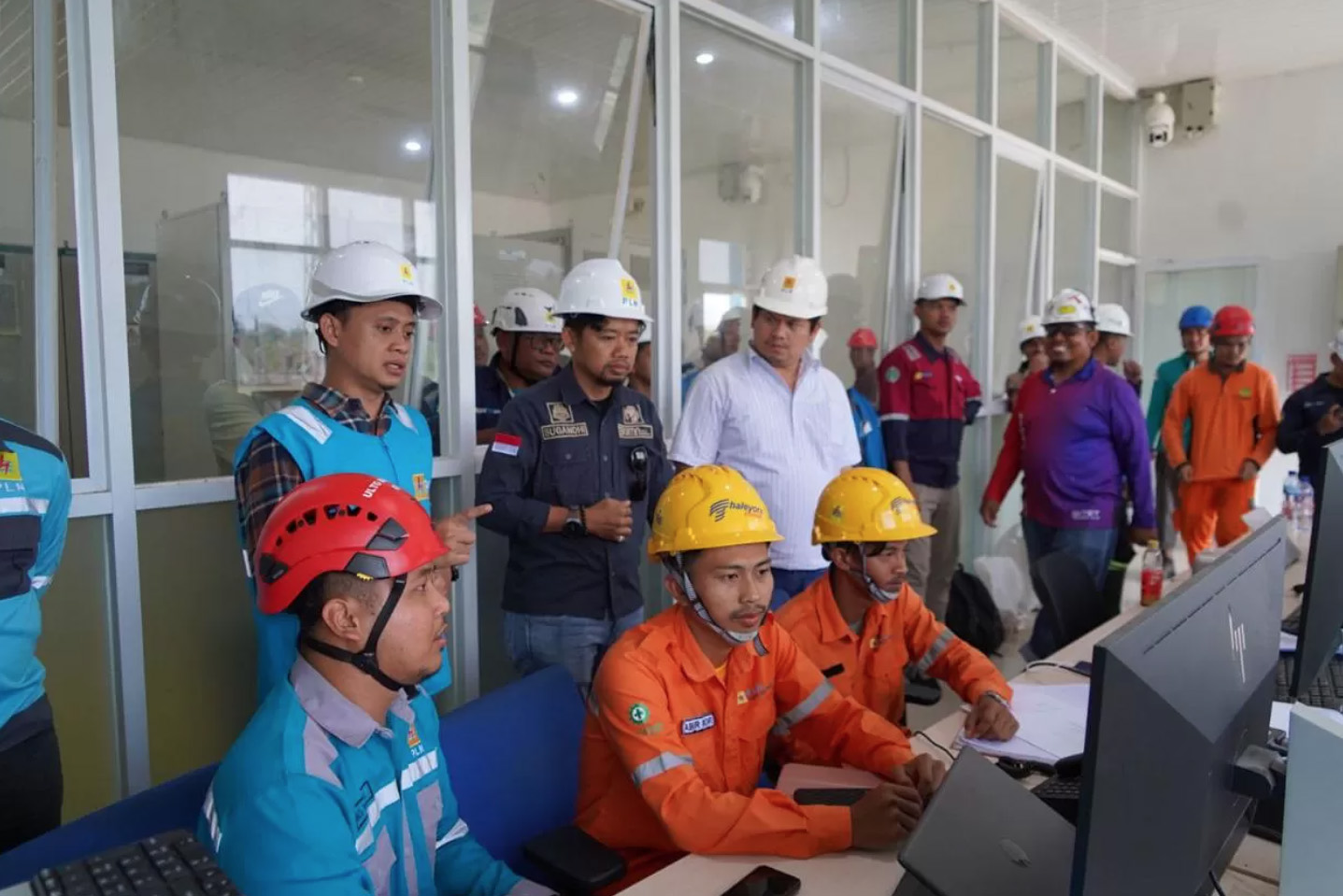 PLN Operasikan SUTET 275 kV Muara Enim–Gumawang, Tingkatkan Pasokan Listrik Sumatera
