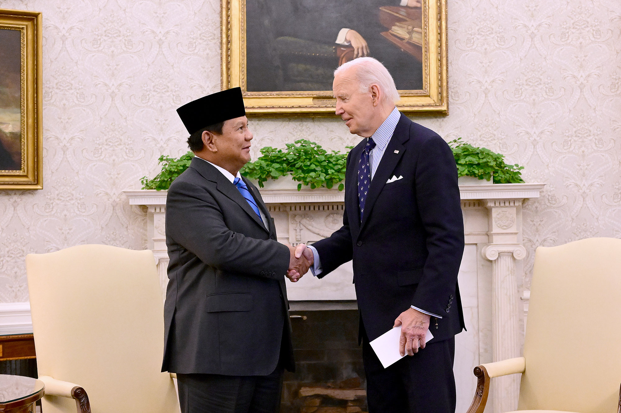 Presiden Prabowo Bertemu Joe Biden, Perkuat Hubungan Indonesia Amerika Serikat
