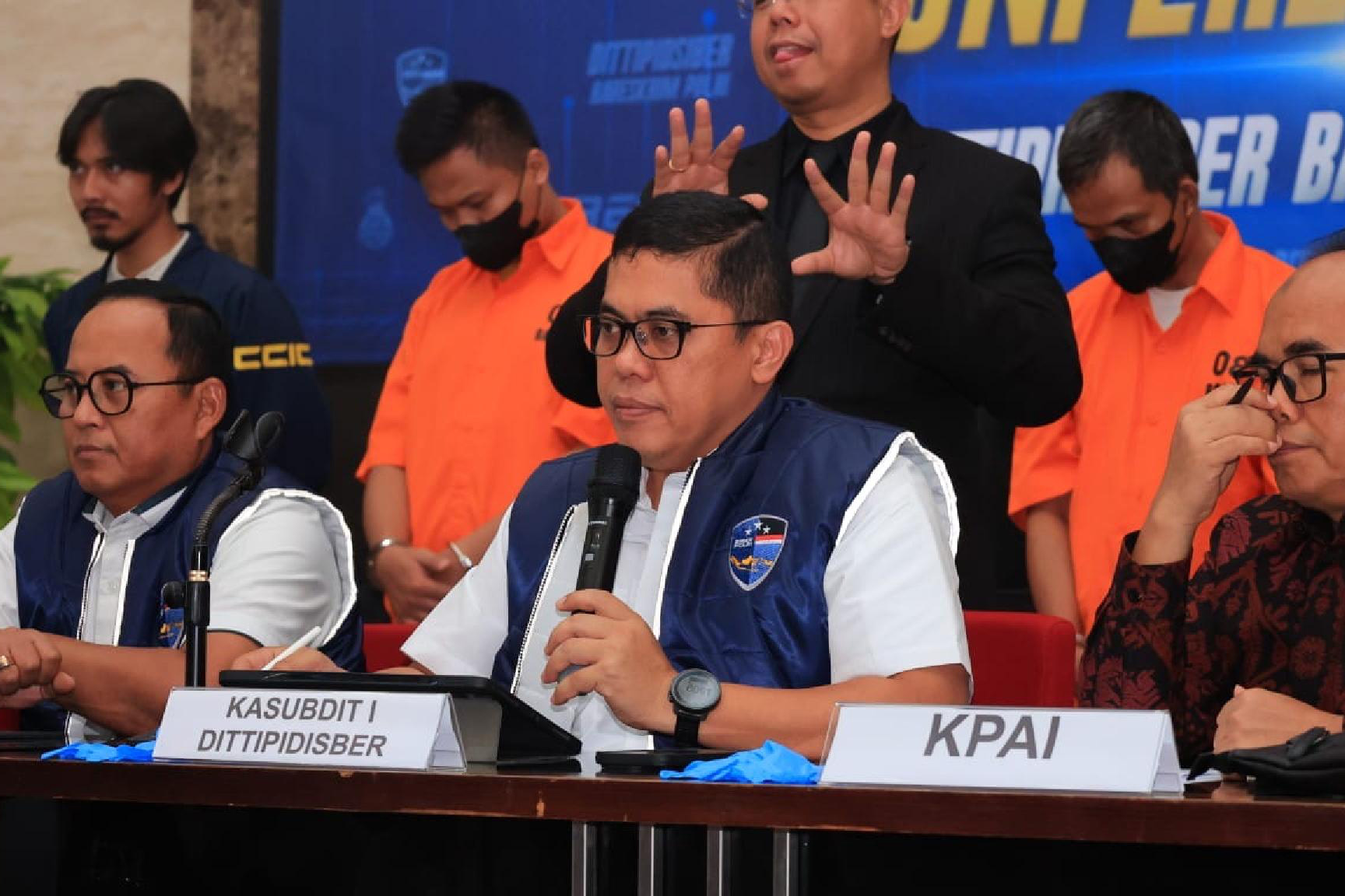 Raup Ratusan Juta dari Iklan, Pengelola Situs Pornografi Anak Ditangkap