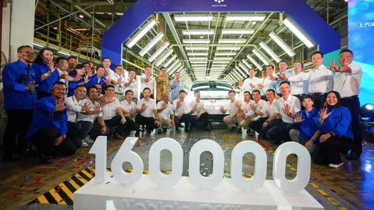 Wuling Produksi 160 Ribu Unit dan Ekspor Perdana Cloud EV ke ASEAN