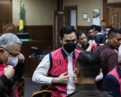 Harvey Moeis Dituntut 12 Tahun Penjara dan Denda Rp 1 Miliar dalam Kasus Korupsi Timah
