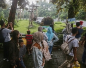 Taman Margasatwa Ragunan Diserbu 60 Ribu Pengunjung
