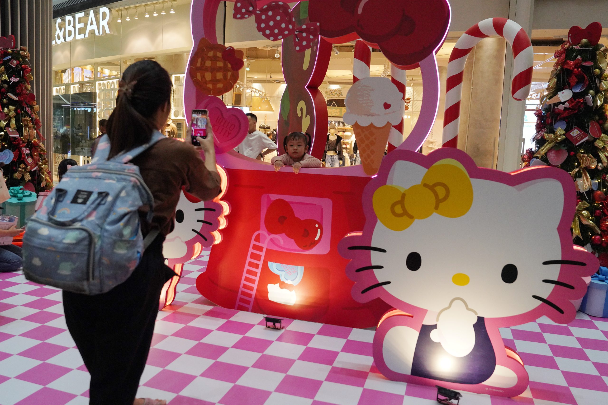 Sambut Natal dengan Perayaan Ulang Tahun Hello Kitty di Lippo Mall Puri
