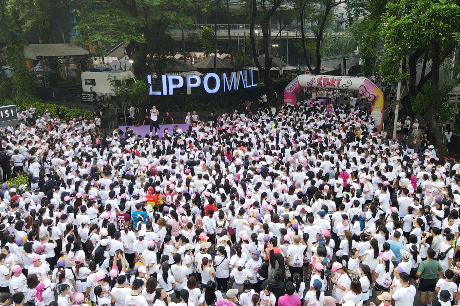 Sambut Natal dengan Perayaan Ulang Tahun Hello Kitty di Lippo Mall Puri
