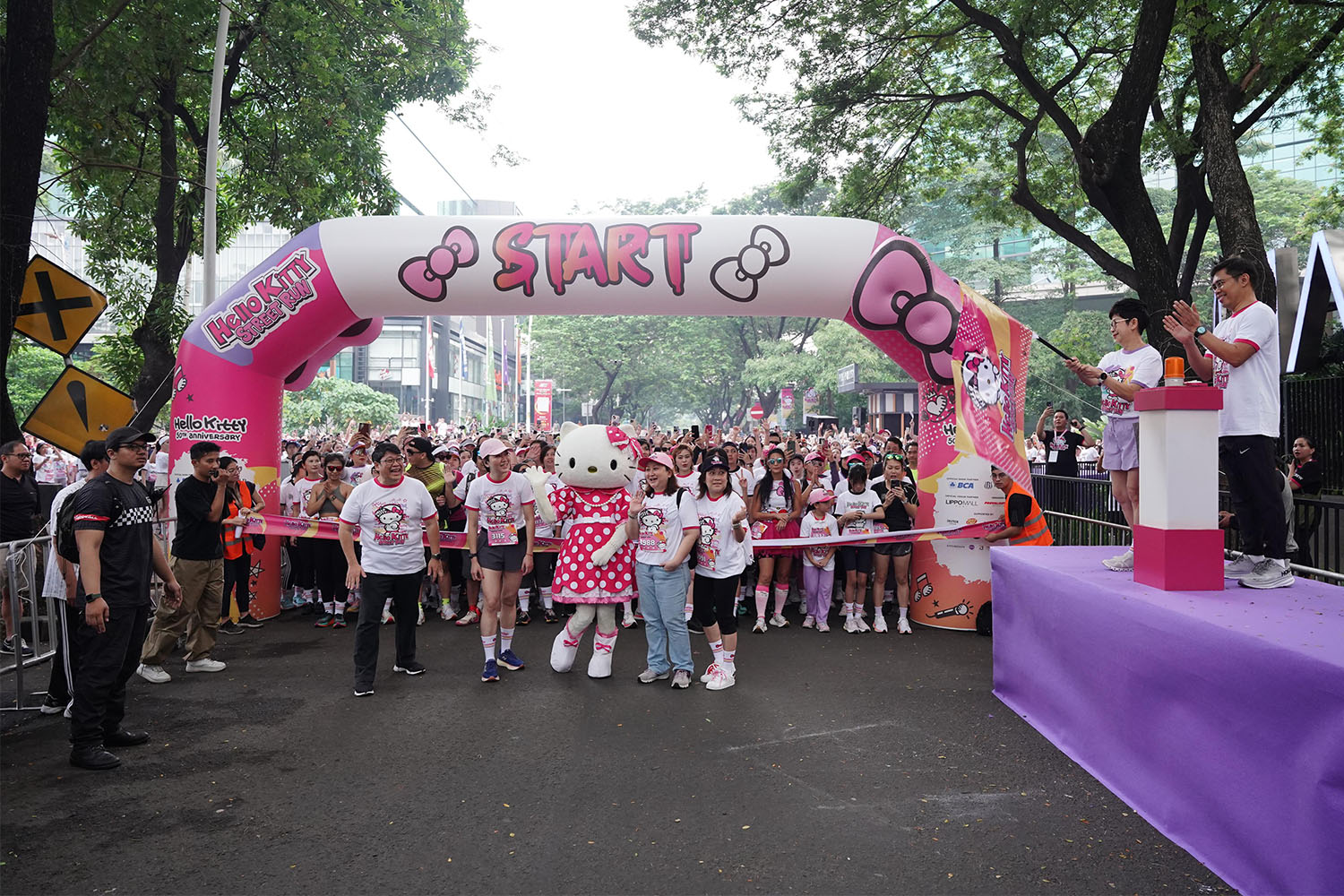 Sambut Natal dengan Perayaan Ulang Tahun Hello Kitty di Lippo Mall Puri
