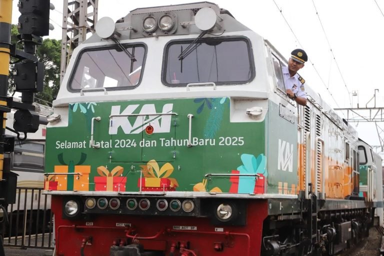 PT KAI Mencatat Tersisa 387.056 Tiket Kereta untuk Natal dan Tahun Baru
