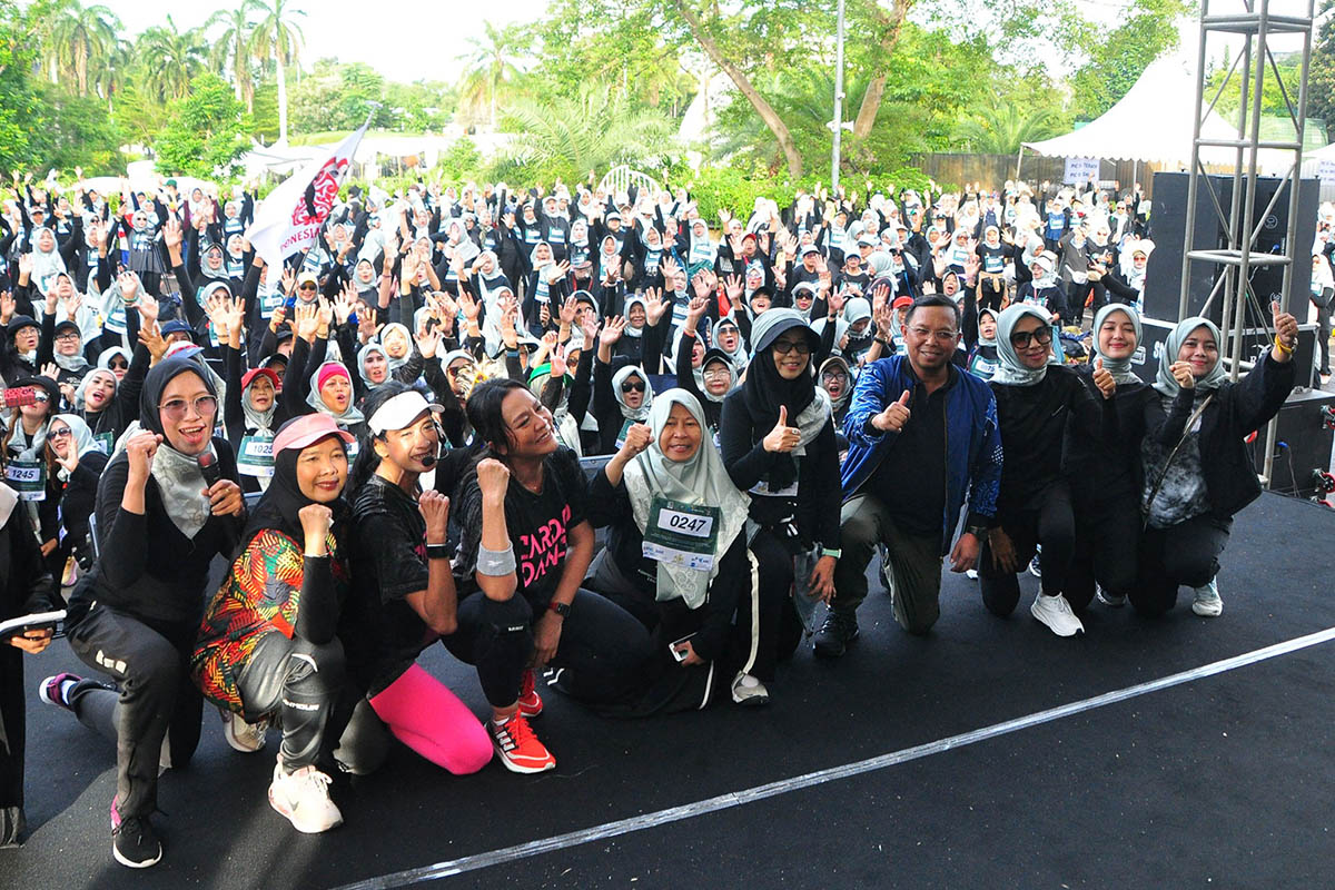 Pecahkan Rekor MURI, 2.000 Perempuan Berhijab Batik Tampil Memukau dalam AIFA 2025
