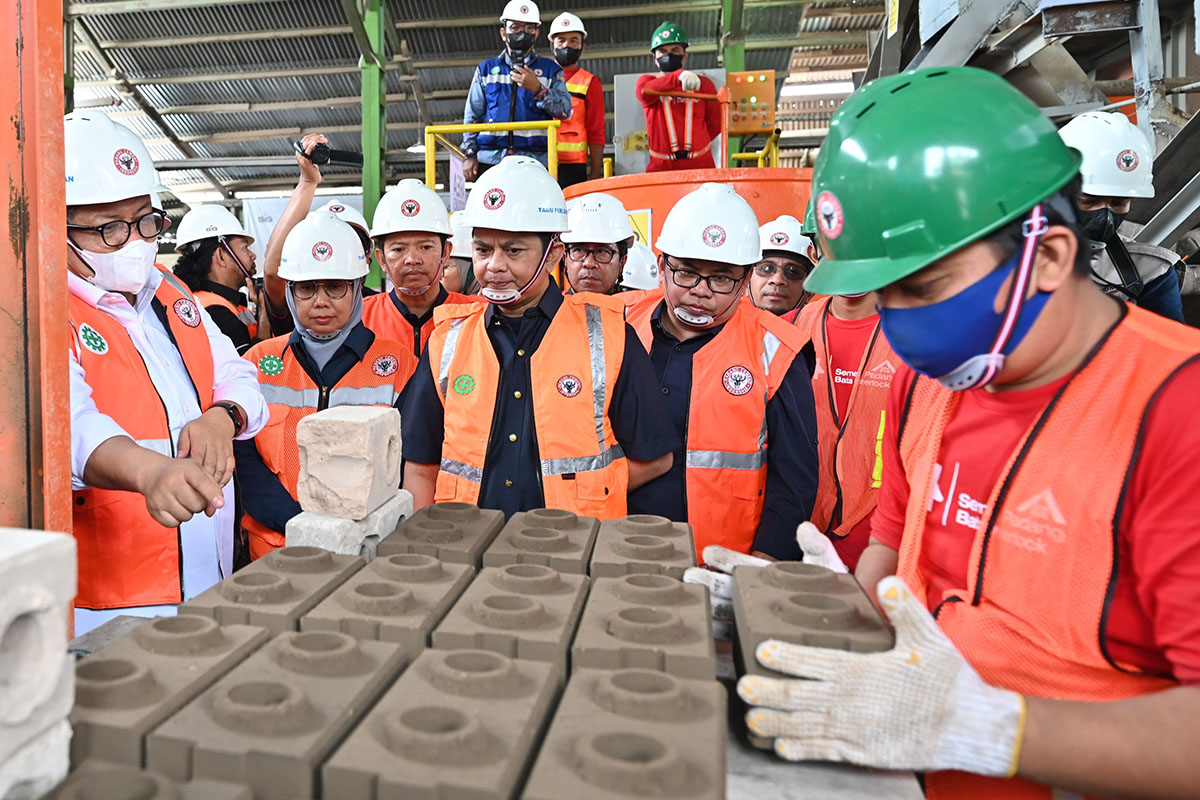 SIG Dorong Pembangunan 3 Juta Rumah dengan Inovasi Bata Interlock Presisi