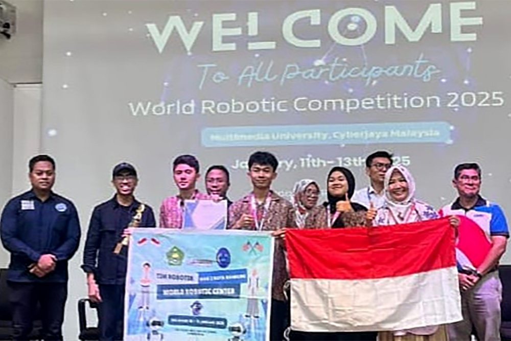Keren! MAN 2 Bandung Sabet Tiga Gelar Kompetisi Robotik Internasional di Malaysia