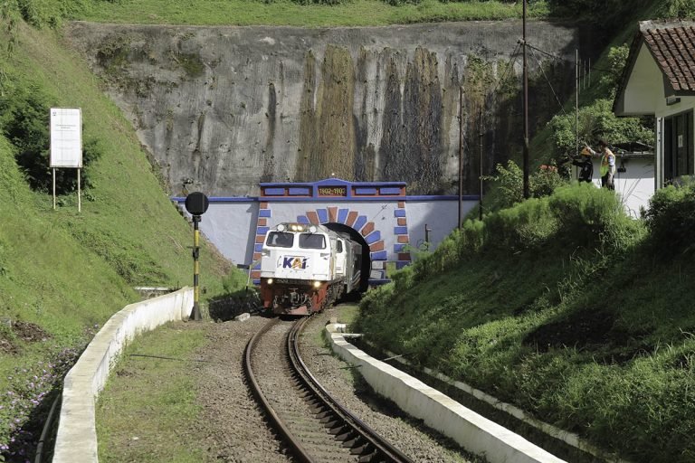 Viral di Media Sosial, KAI Menyadari Dimensi Kereta SSNG Lebih Besar