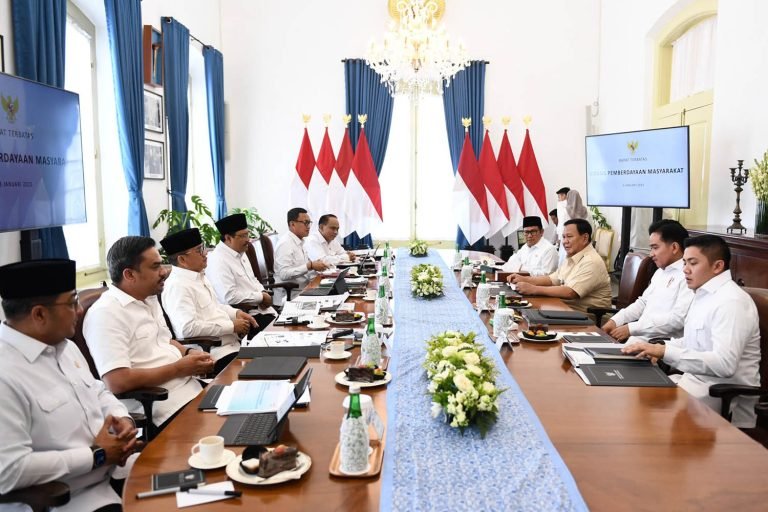 Presiden Prabowo Hapus Utang Rp 14 Triliun untuk 1 Juta UMKM
