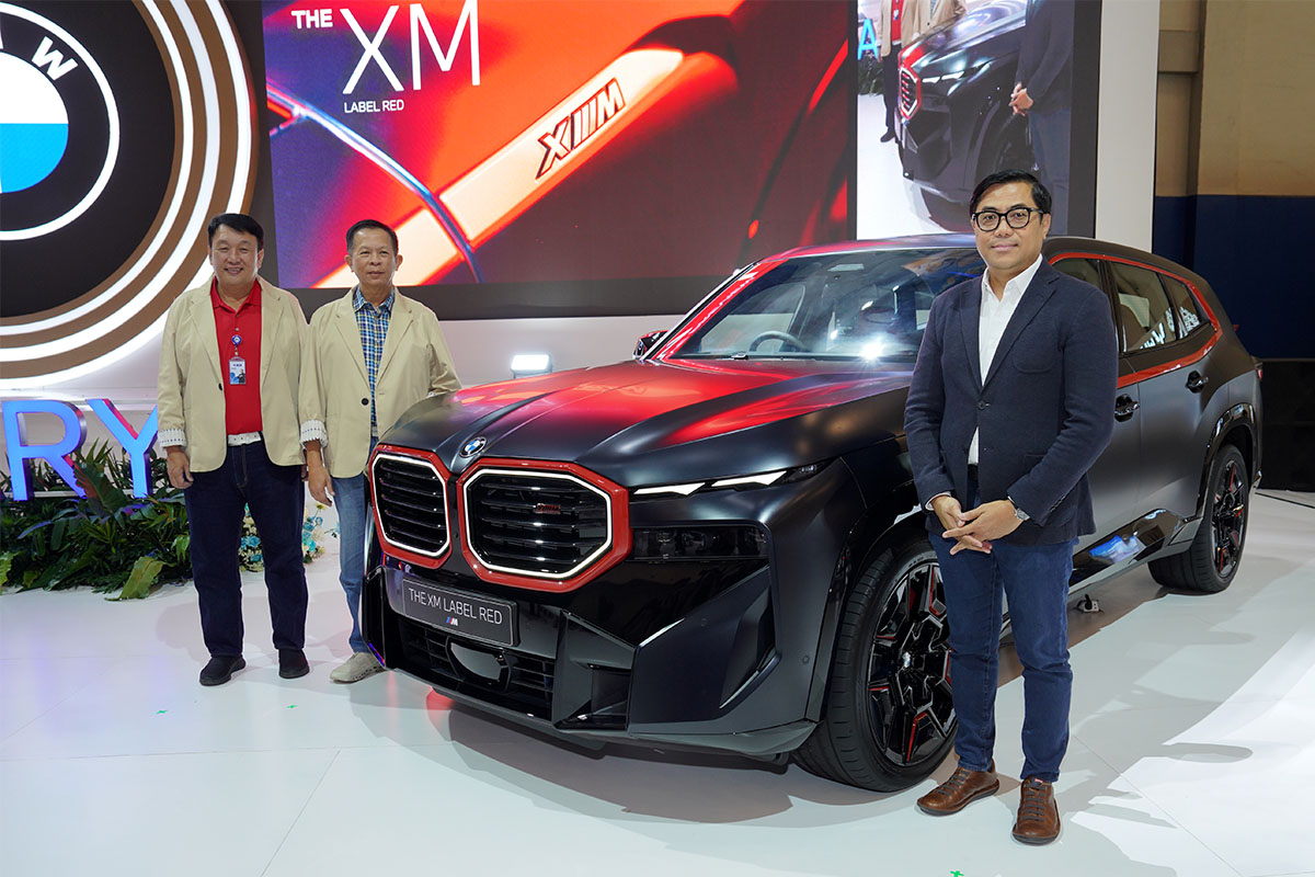 BMW 320i M Sport dan XM Label Red Resmi Hadir di BCA Expoversary 2025