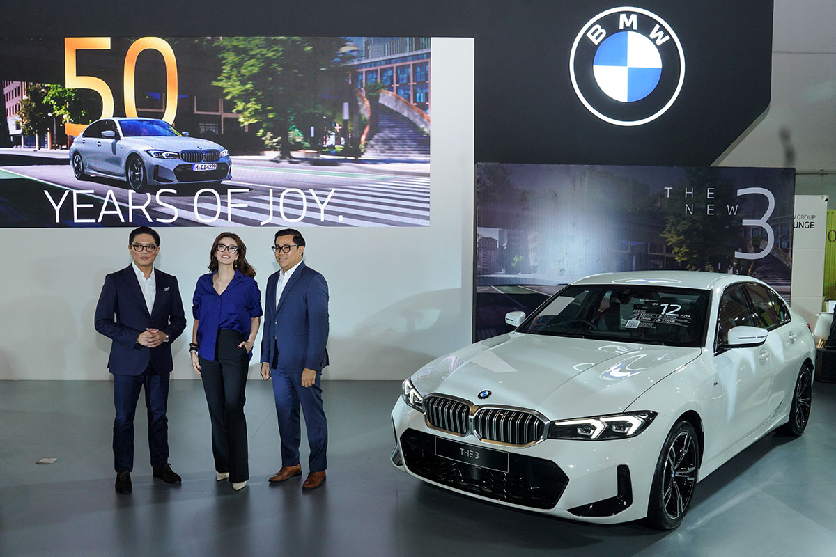 BMW dan MINI Pamerkan Lini Kendaraan Terbaru di IIMS 2025