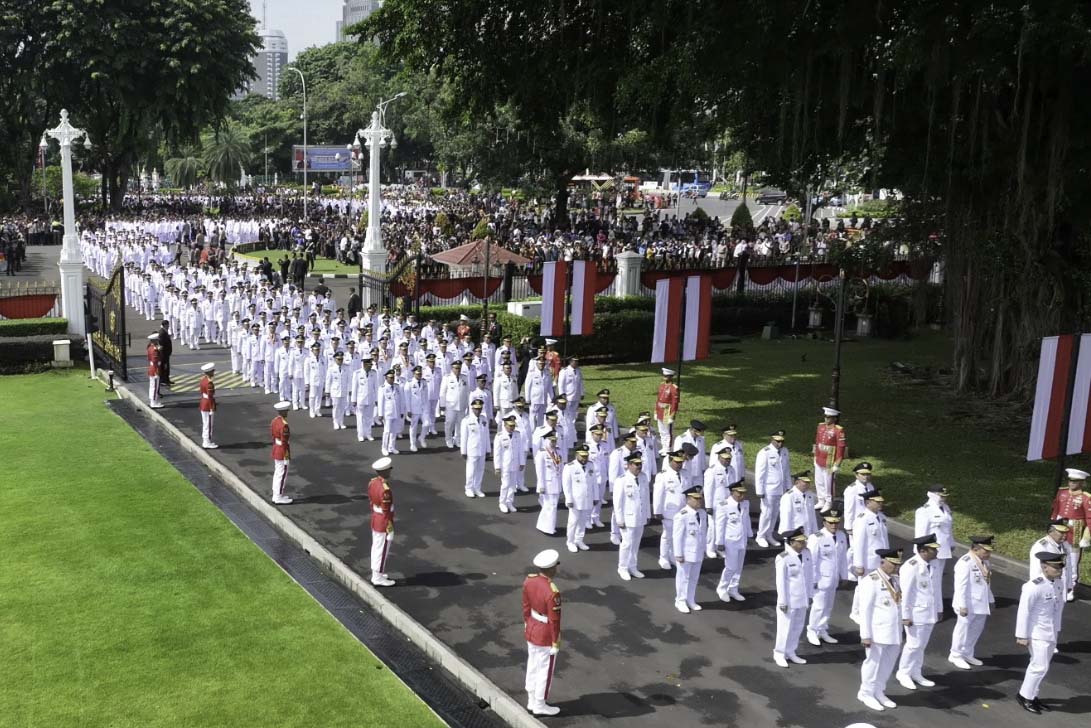 Kirab Sambut Pelantikan 961 Kepala Daerah, Era Baru Pemerintahan Daerah Dimulai
