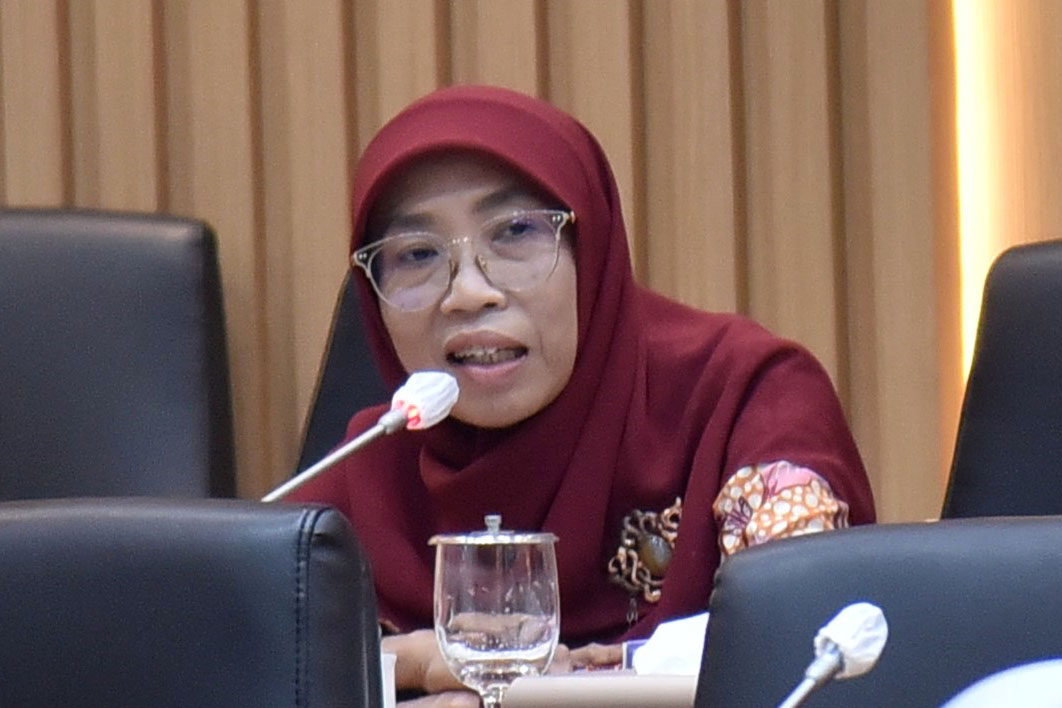 Pemerintah Batasi Media Sosial untuk Anak, Perlu Regulasi Ketat dan Peran Orang Tua