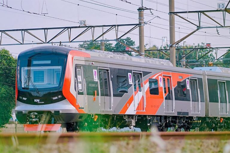 KAI Commuter Siapkan KRL Baru untuk GAPEKA 2025, Cek Jadwal Uji Cobanya