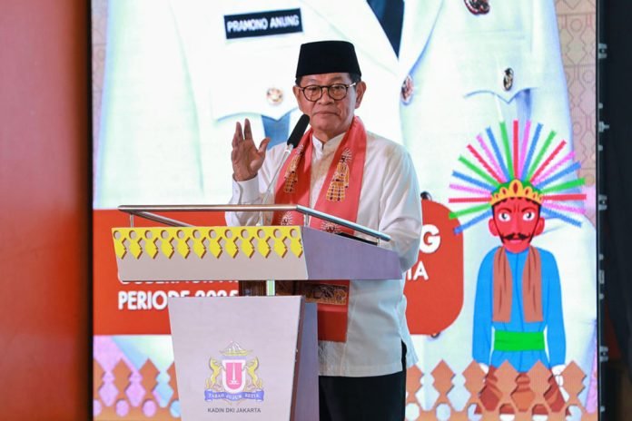 Gubernur DKI Ajak Kadin Wujudkan Iklim Usaha Kondusif di Jakarta Gubernur DKI Ajak Kadin Wujudkan Iklim Usaha Kondusif di Jakarta