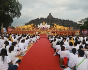 Perayaan Waisak 2025 Hadirkan Spirit Kedamaian di Candi Borobudur
