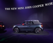 MINI John Cooper Works Meluncur: Sporty, Modern, dan Ramah Lingkungan