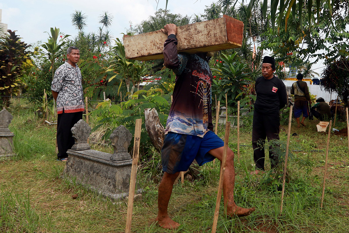 Potret Sunyi Relokasi Makam di Tengah Proyek Tol Yogyakarta-Bawen