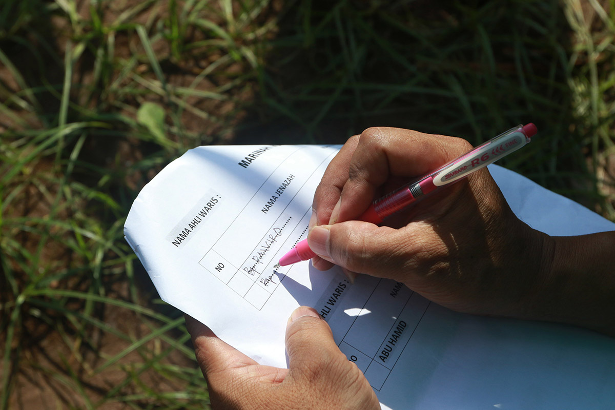 Potret Sunyi Relokasi Makam di Tengah Proyek Tol Yogyakarta-Bawen