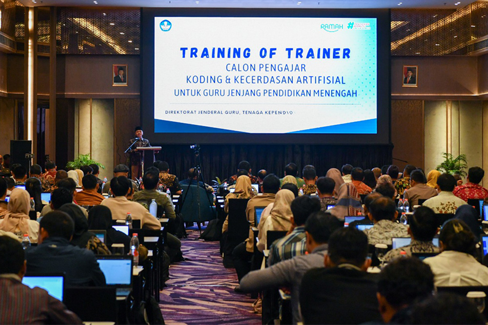 Program ToT Nasional Siapkan 59 Ribu Guru Koding dan AI Berbasis Nilai