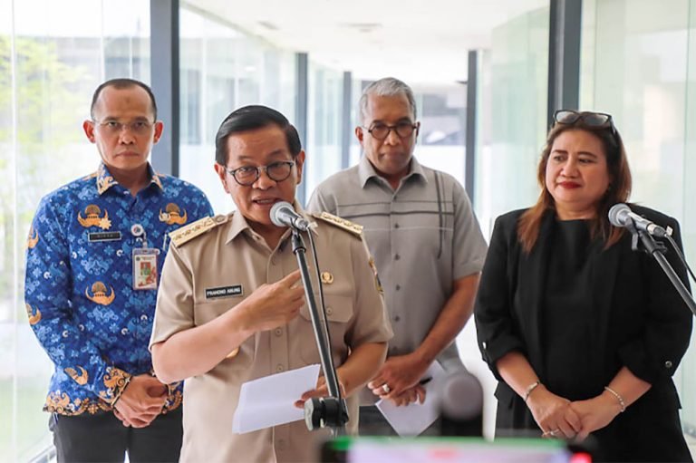 Pemprov DKI Jakarta Siapkan Solusi untuk Tiang Monorel yang Mangkrak