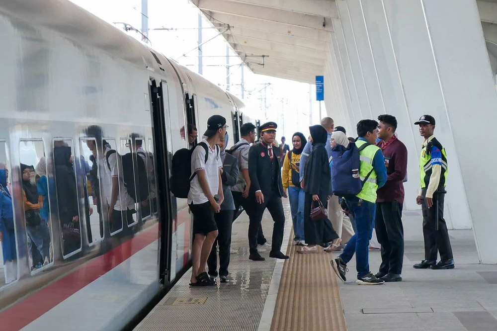 Whoosh Jadi Pilihan Utama ke Karawang, Penumpang Naik 3 Kali Lipat